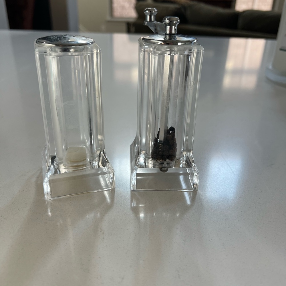 Clear acrylic salt and pepper shakers